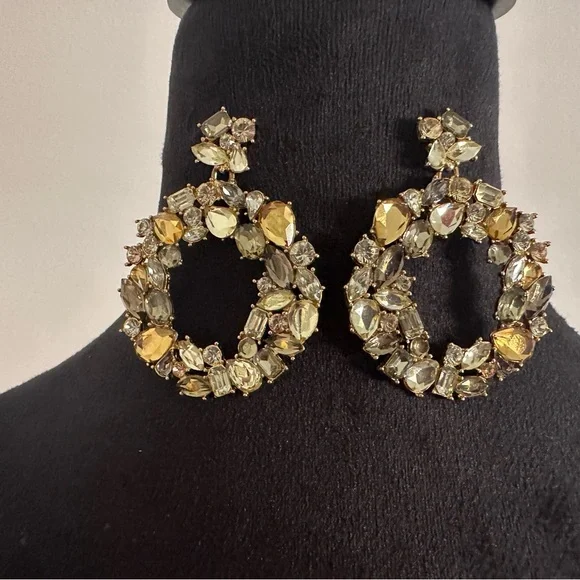 Beautiful Wreath Earrings by J.Crew - Picture 2 of 2